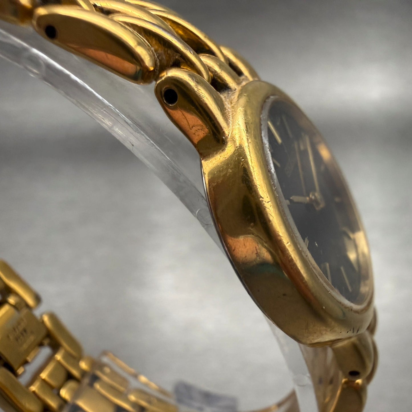 Seiko Watch Women 24mm Black Dial Gold Tone Round V700-6389 New Battery3