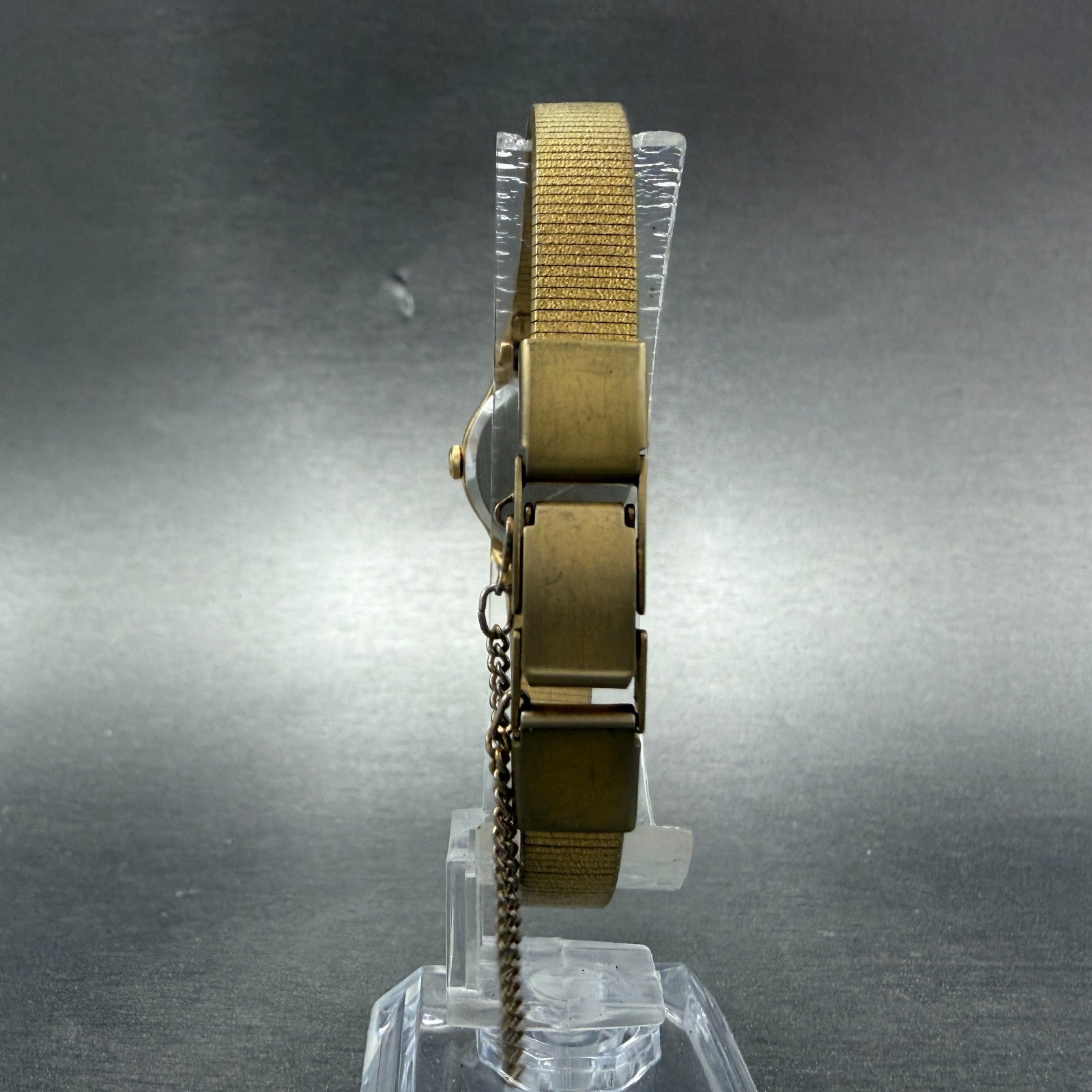 Seiko Watch Women 18mm Gold Dial Gold Tone Round Vintage V401-0250 New Battery W7