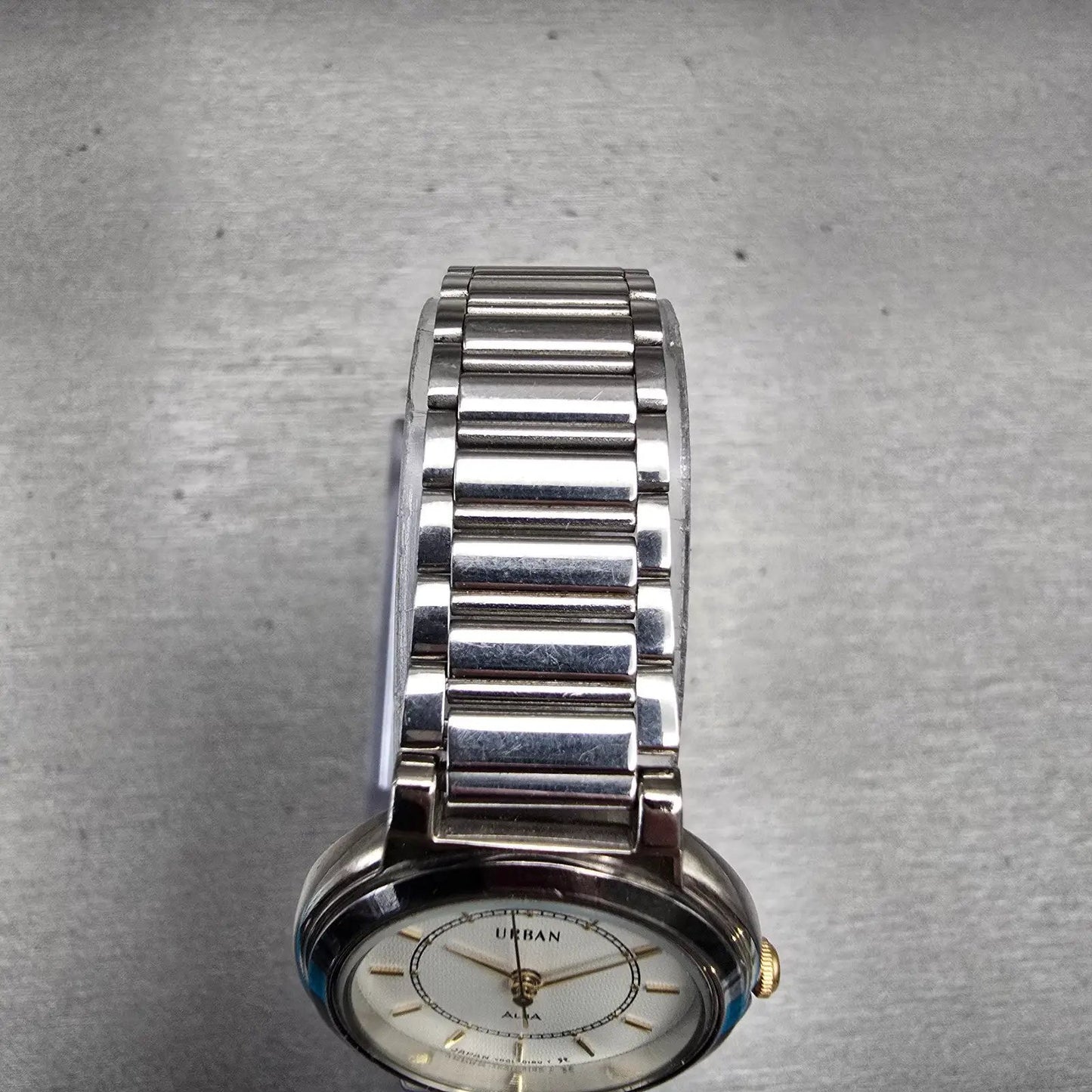 Seiko Alba Urban Watch Women 25mm White Dial Silver Tone Round V401-0050 New Bat4