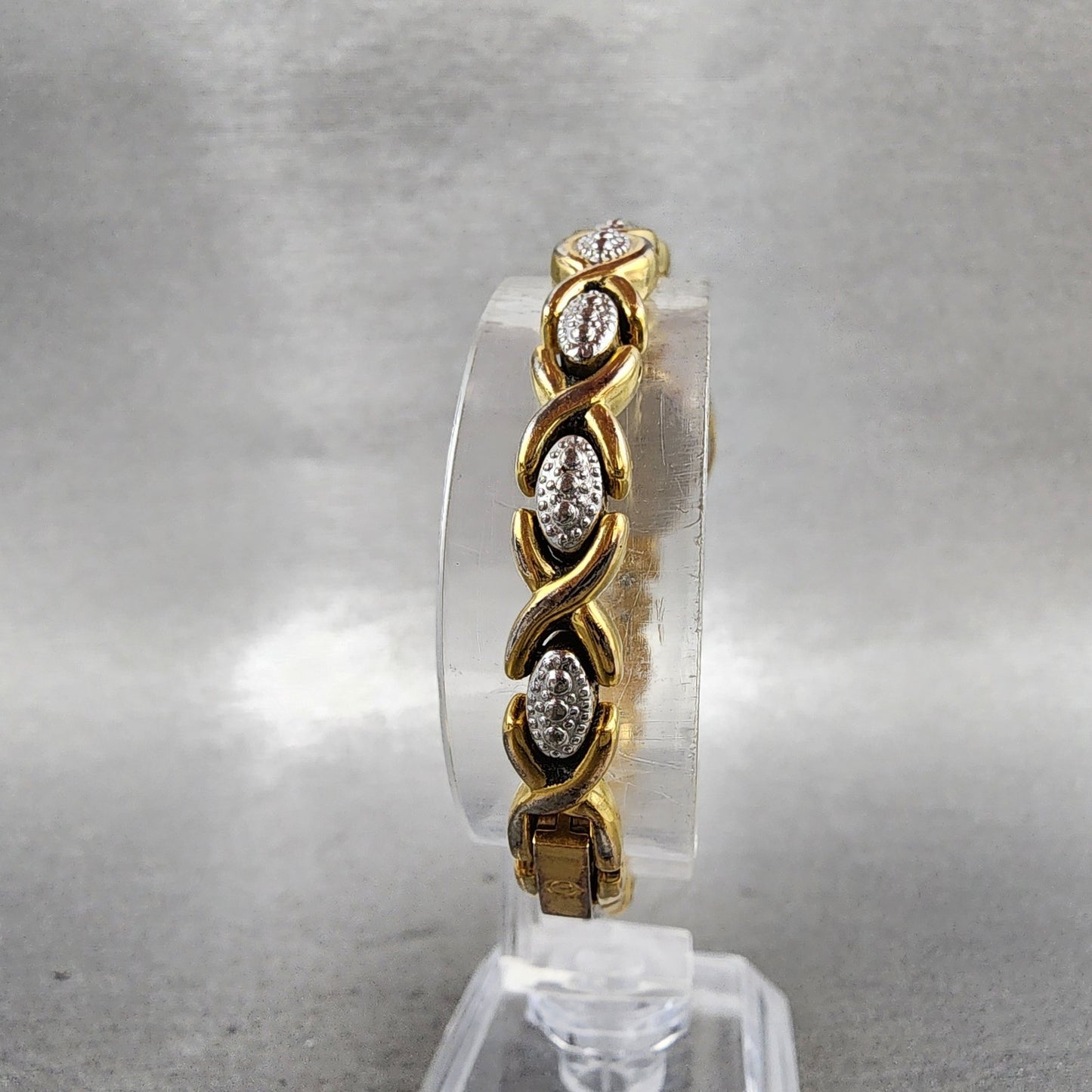 Elgin Watch Women 17mm Champagne Dial Gold Tone Oval EG117 New Battery7