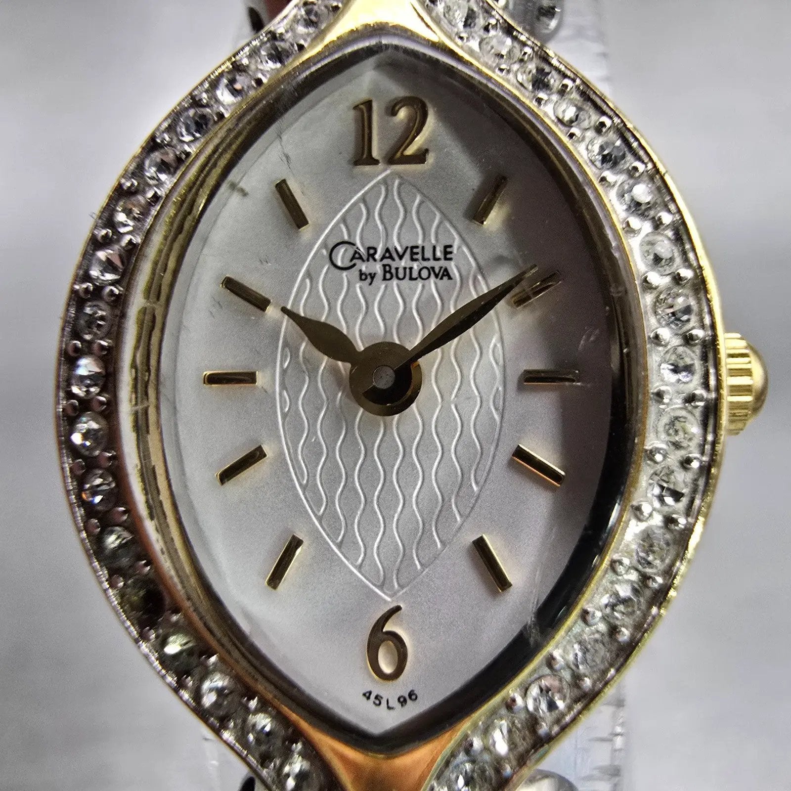 Bulova Caravelle Watch Women 18mm White Dial Silver Tone Gemmed 45L96 New Batt1
