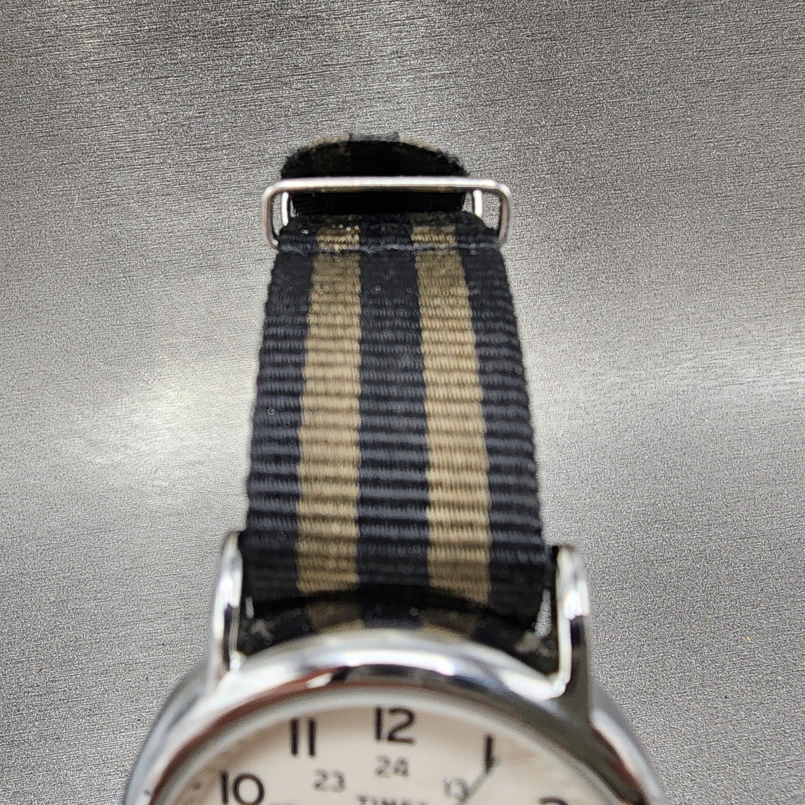 Timex Weekender Watch Men 38mm Cream Dial Silver Tone Indiglo New Battery4