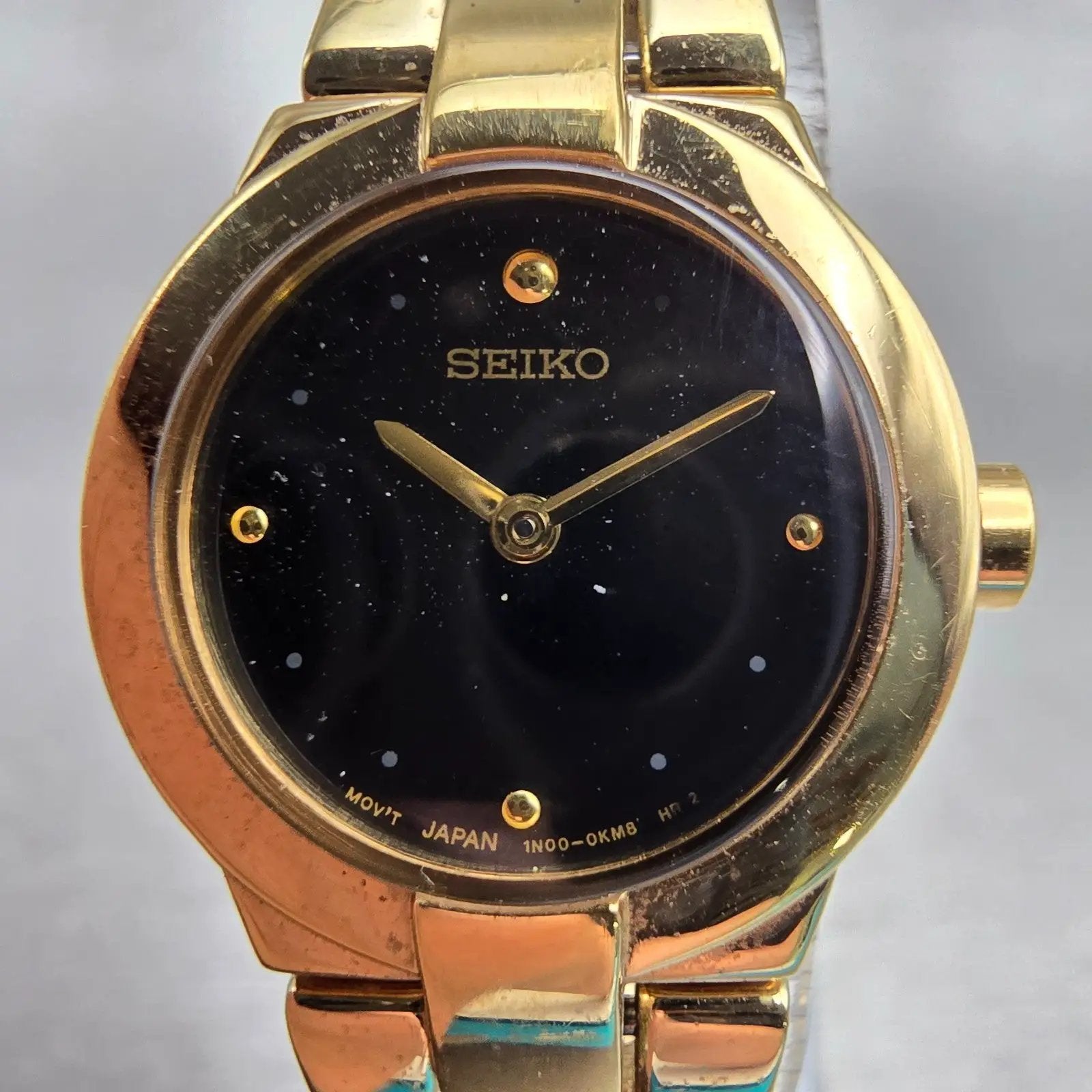 Seiko Watch Women 20mm Black Dial Gold Tone Round 1N00-0GM0 New Battery Vintage1