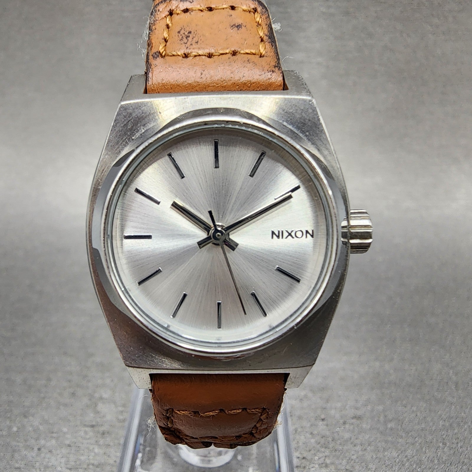 Nixon Time Teller Watch Women 26mm Silver Dial Silver Tone Round New Battery0