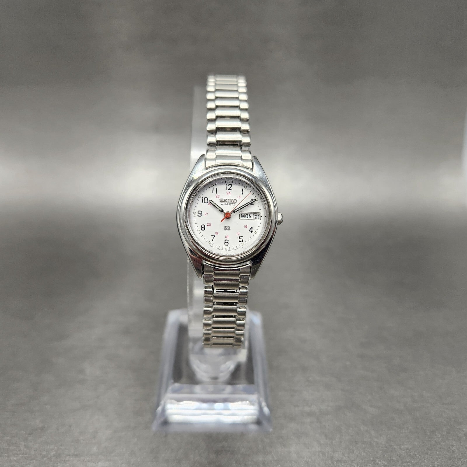 Seiko SQ Watch Women 24mm White Dial Silver Tone daydate 7n836a09 New battery0