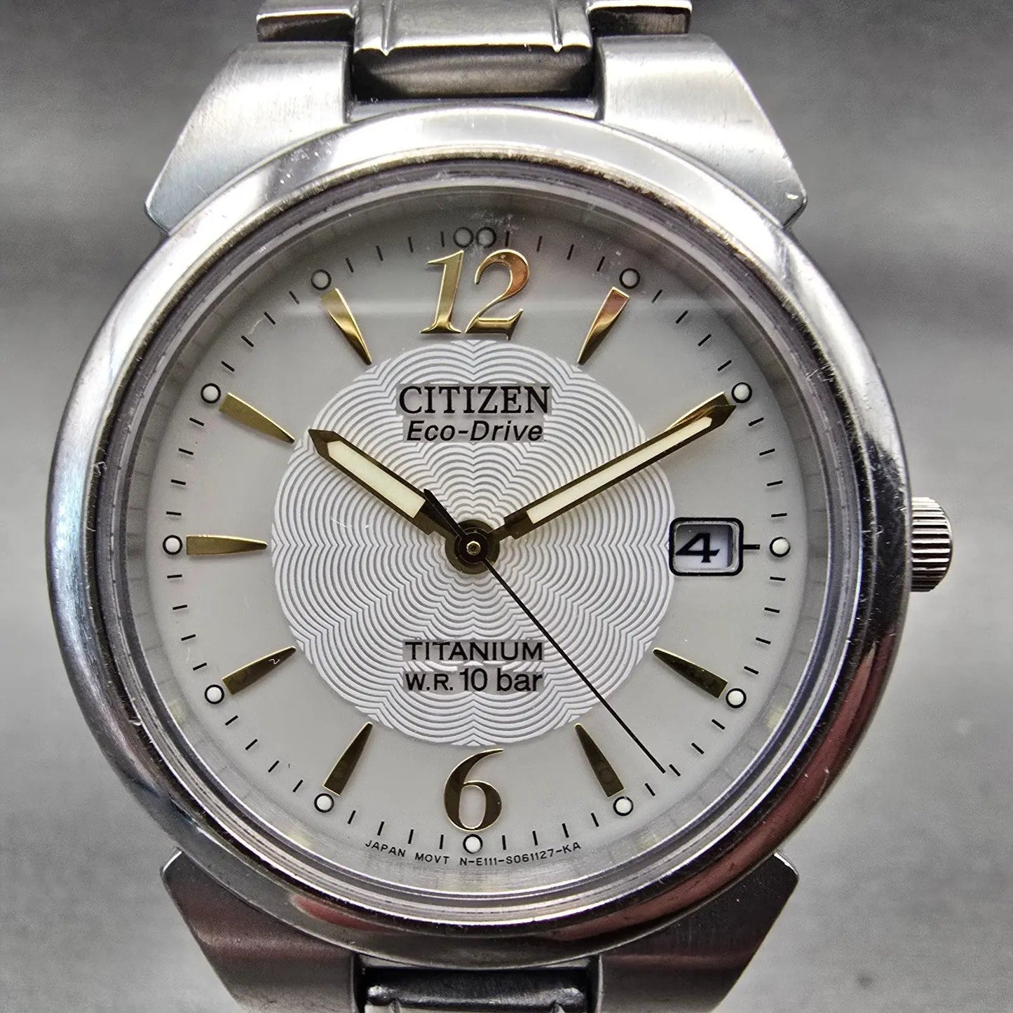 Citizen Eco-Drive Watch Men 35mm White Dial Silver Tone Date E111-S036461 WorksD1