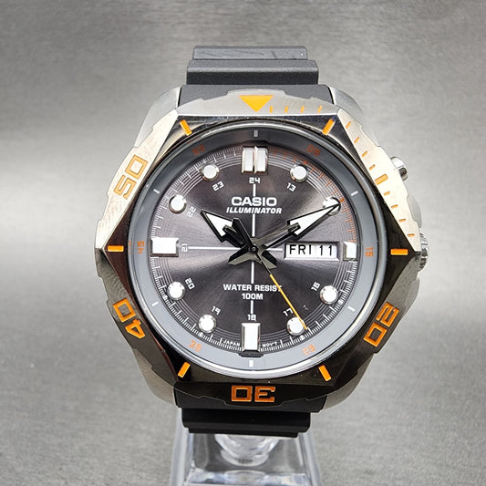 Casio Illuminator Dive Watch Men 44mm Gray Dial Steel Date Round New Battery0