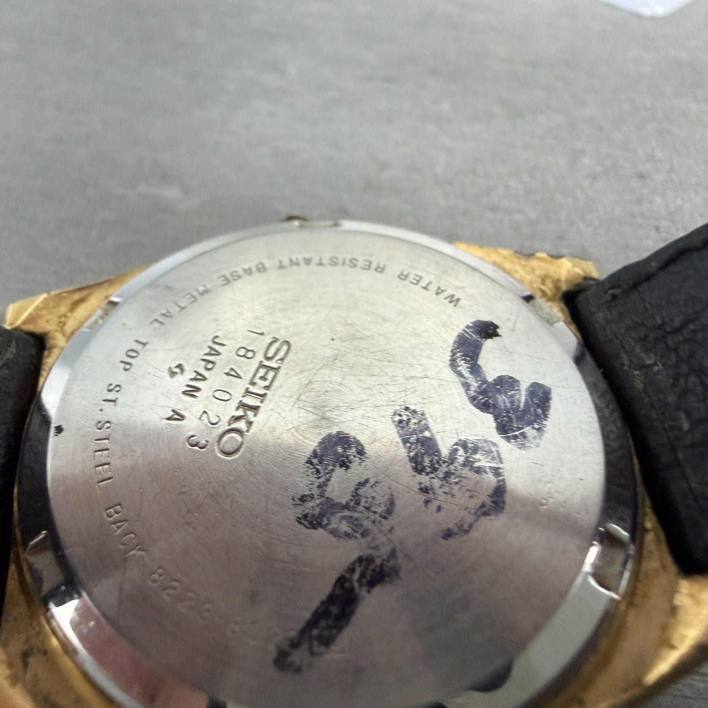 Seiko SQ Watch Men 35mm Silver Dial Gold Tone Dayadate READ!!!! 8223-8029 NewBat10