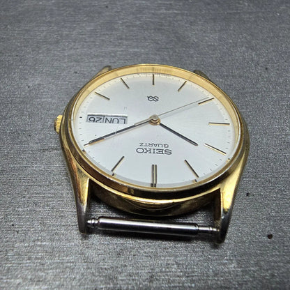 Seiko SQ Watch Men 32mm White Dial Gold Daydate Round 8223-7080 VTG PARTS6