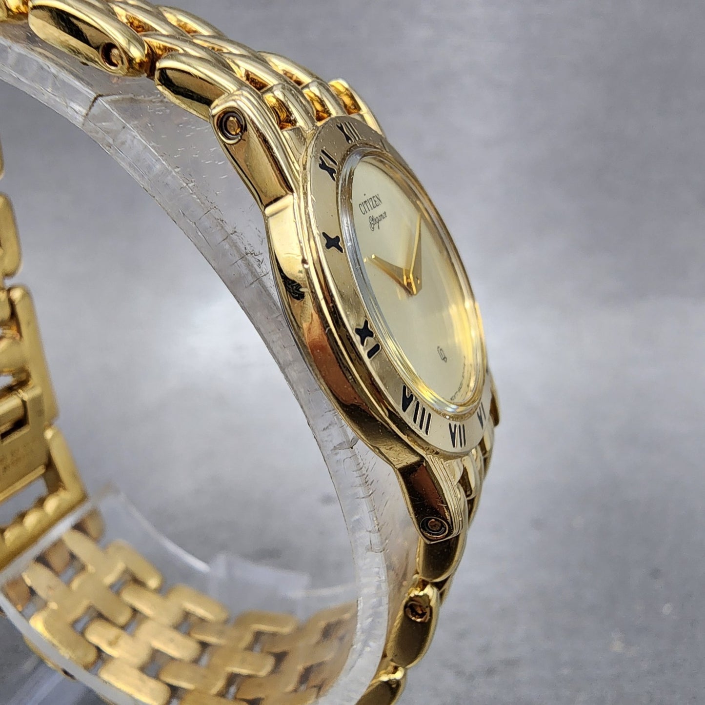 Citizen CQ Watch Women 22mm Champagne Dial Gold Tone Round 5420S26009 New Batt3