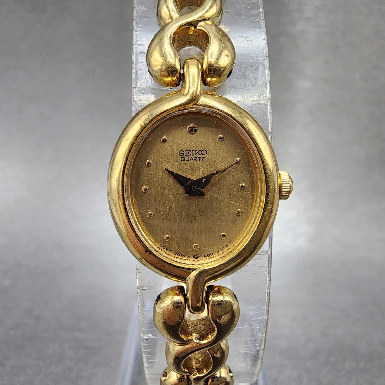 Seiko Watch Women 17mm Champagne Dial Gold Tone Oval 1n005a00 New Battery0