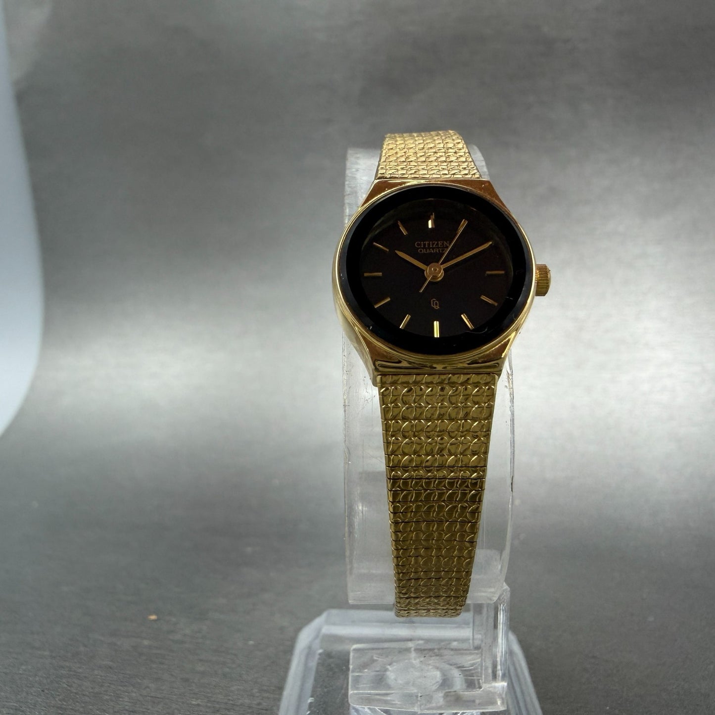 Citizen Watch Women 18mm Black Dial Gold Tone Round 5930-R02467 New Battery ABCD5