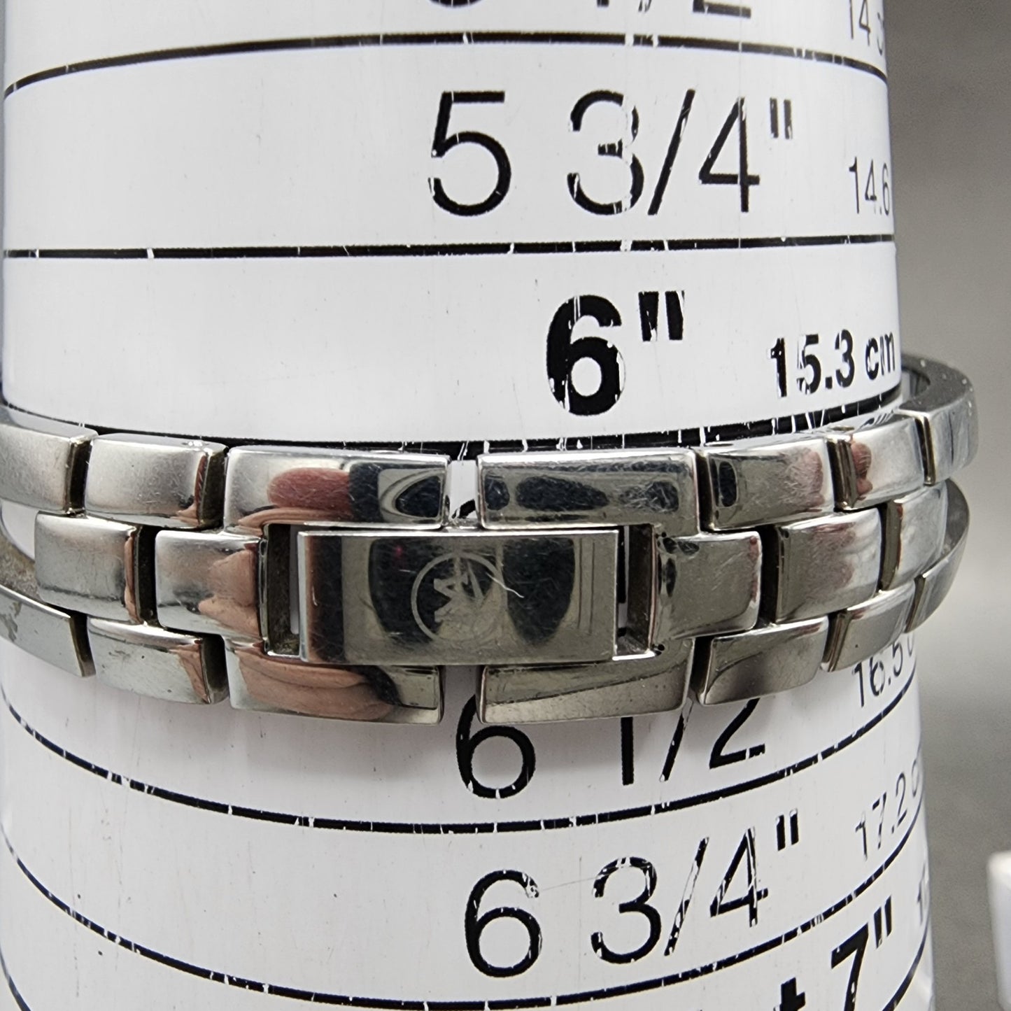 Movado Amorosa Watch Women 24m Black Dial Silver Tone Round 84 E4 1842 NewBatDBA10