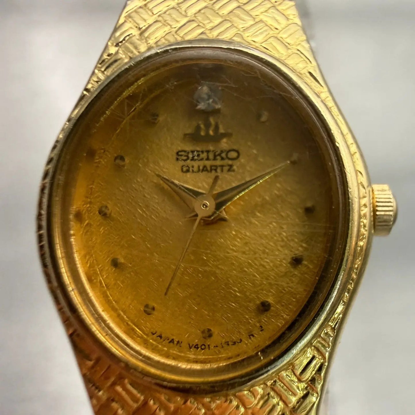 Seiko Watch Women 18mm Gold Dial Gold Tone Oval V401-5310 New Battery Vintage1