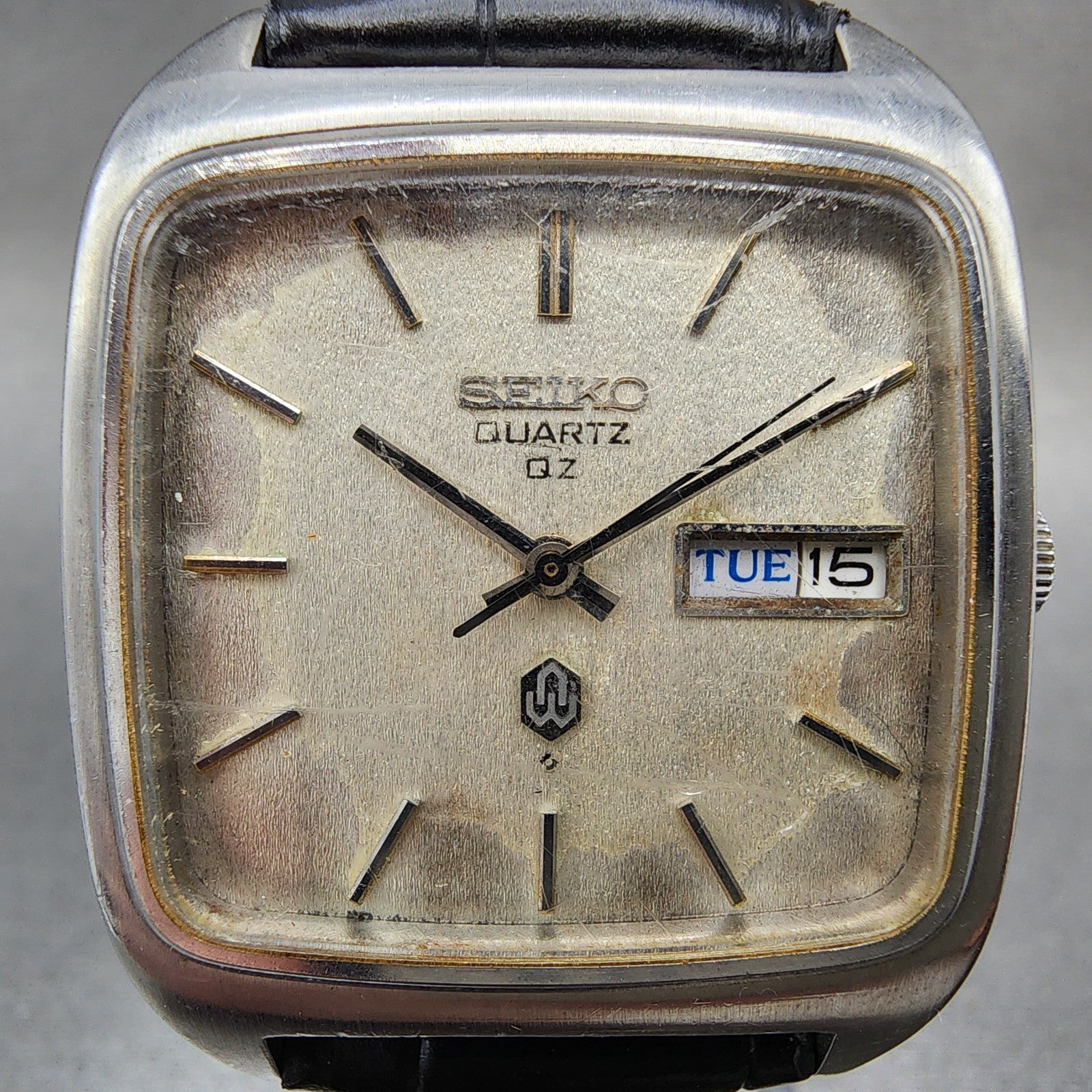 Seiko QZ Watch Men 34mm Silver Dial Silver Tone Daydate 09235000 New Battery1