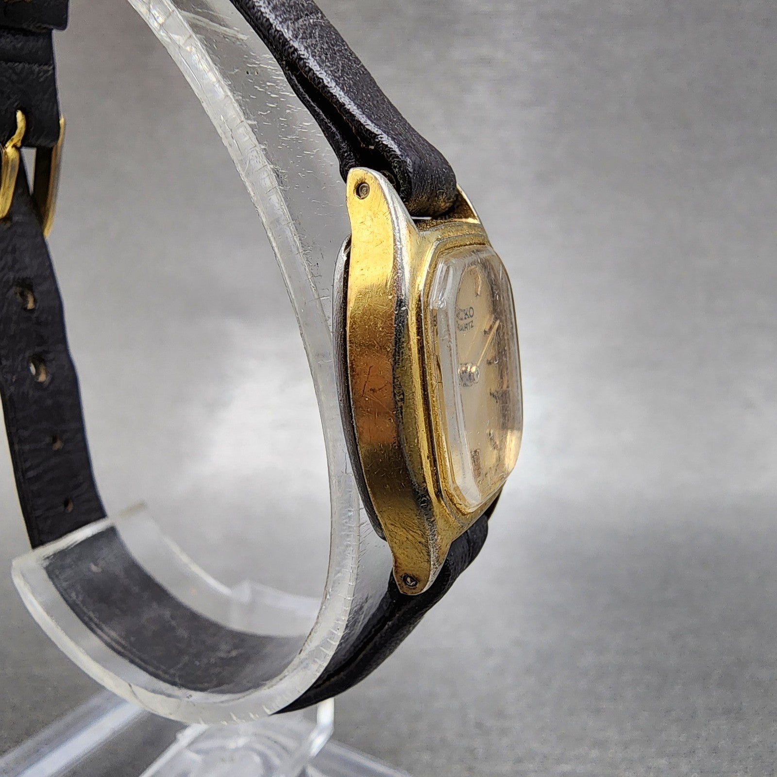 Seiko Tank Watch Women 17mm Champagne Dial Gold Tone 23206559 New Battery4