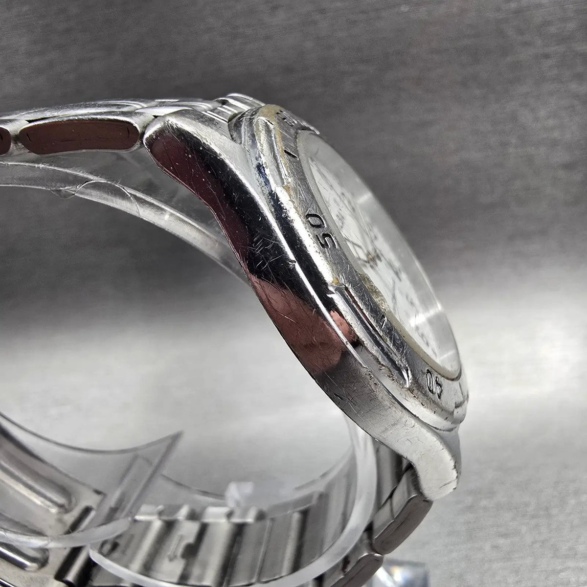 Seiko Alba Watch Men 36mm White Dial Silver Tone Round V501-0DA0 New Battery D3