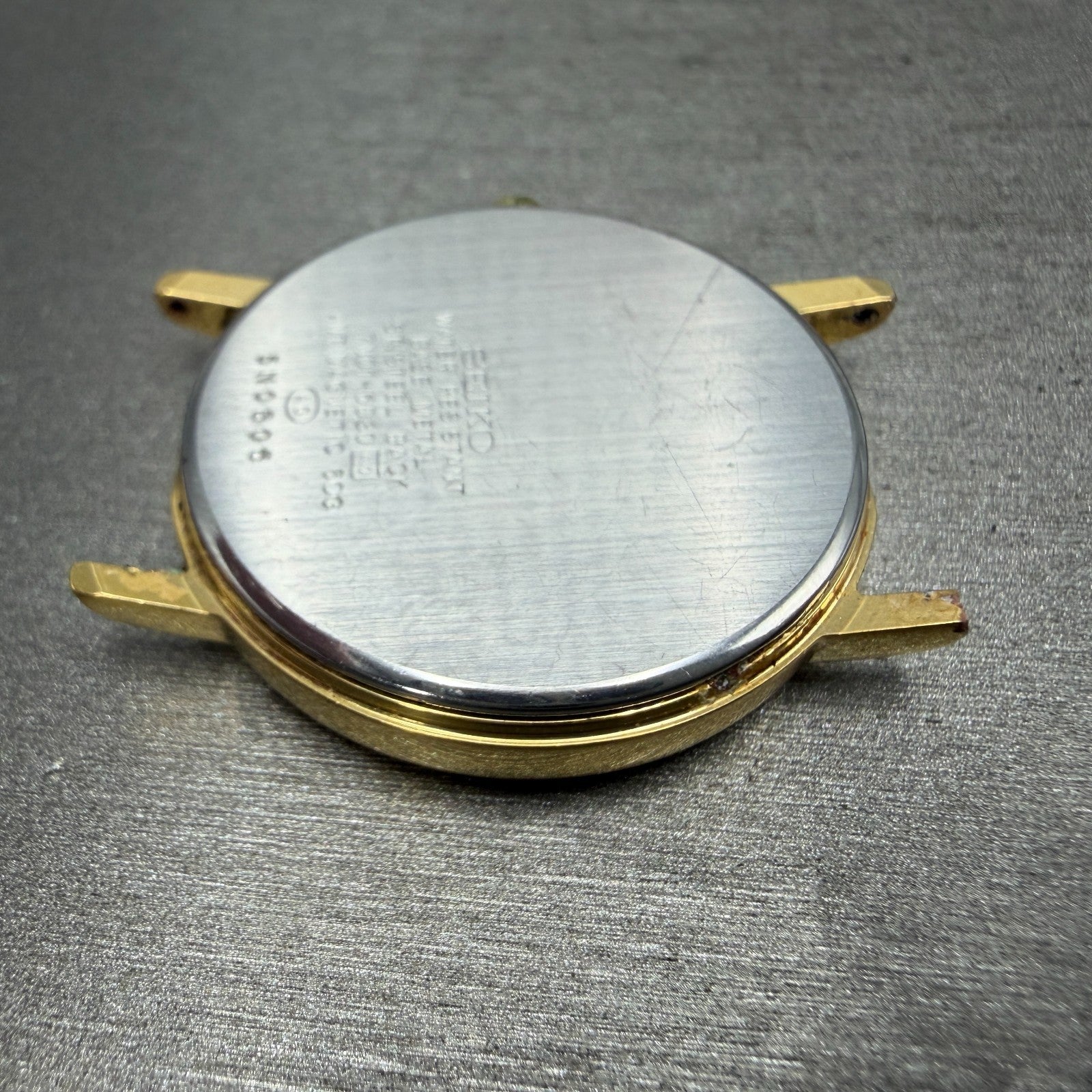 Seiko Avenue Watch Men 32mm Champagne Dial Gold Tone Round 7N01-6D30 PARTS Runs7