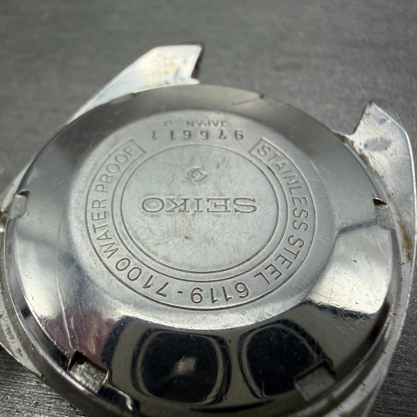Seiko 5 Automatic Watch Men 35mm Silver Dial Silver Tone Daydate 6119-7100 PARTS7