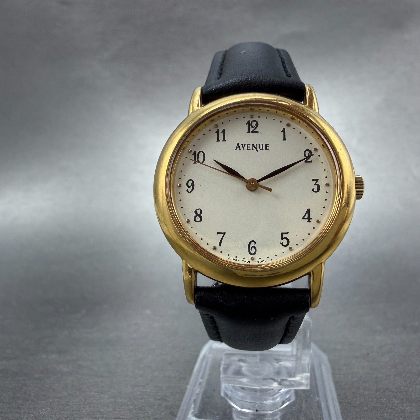 Seiko Avenue Watch Women 29mm Cream Dial Gold Tone Round 7N01-6D50 New Battery5
