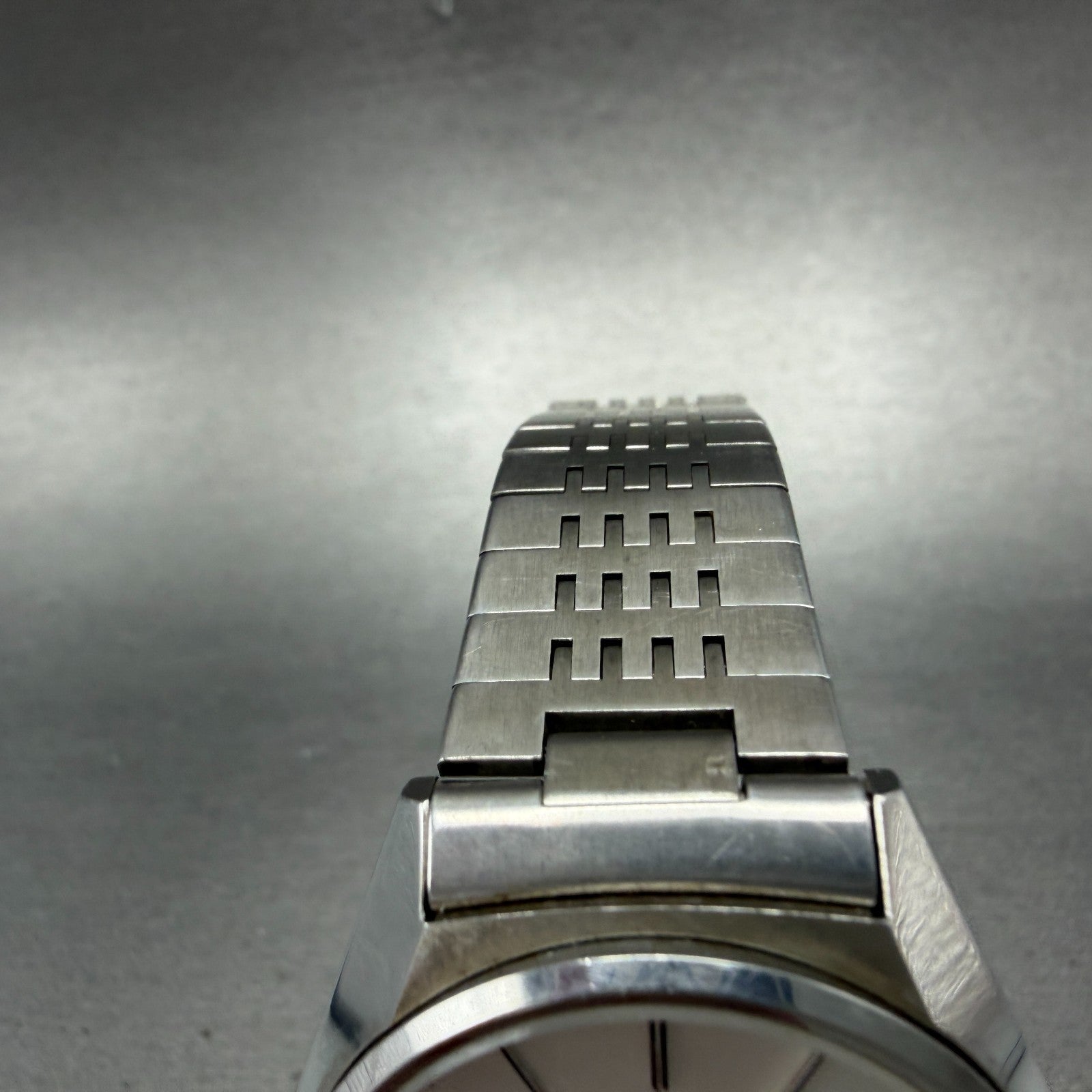 Citizen CQ Crystron Watch Men 35mm Silver Dial Steel Daydate 4-730364 NewBattery4