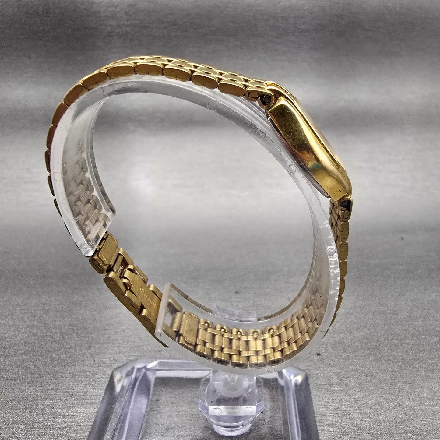 Citizen CQ Watch Women 17mm Gold Dial Gold Tone Oval 3220-848667 New Battery VTG8