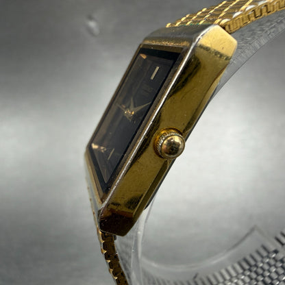 Seiko Tank Watch Women 18mm Black Dial Gold Tone 2Y01-5D1H Rectangle New Battery2
