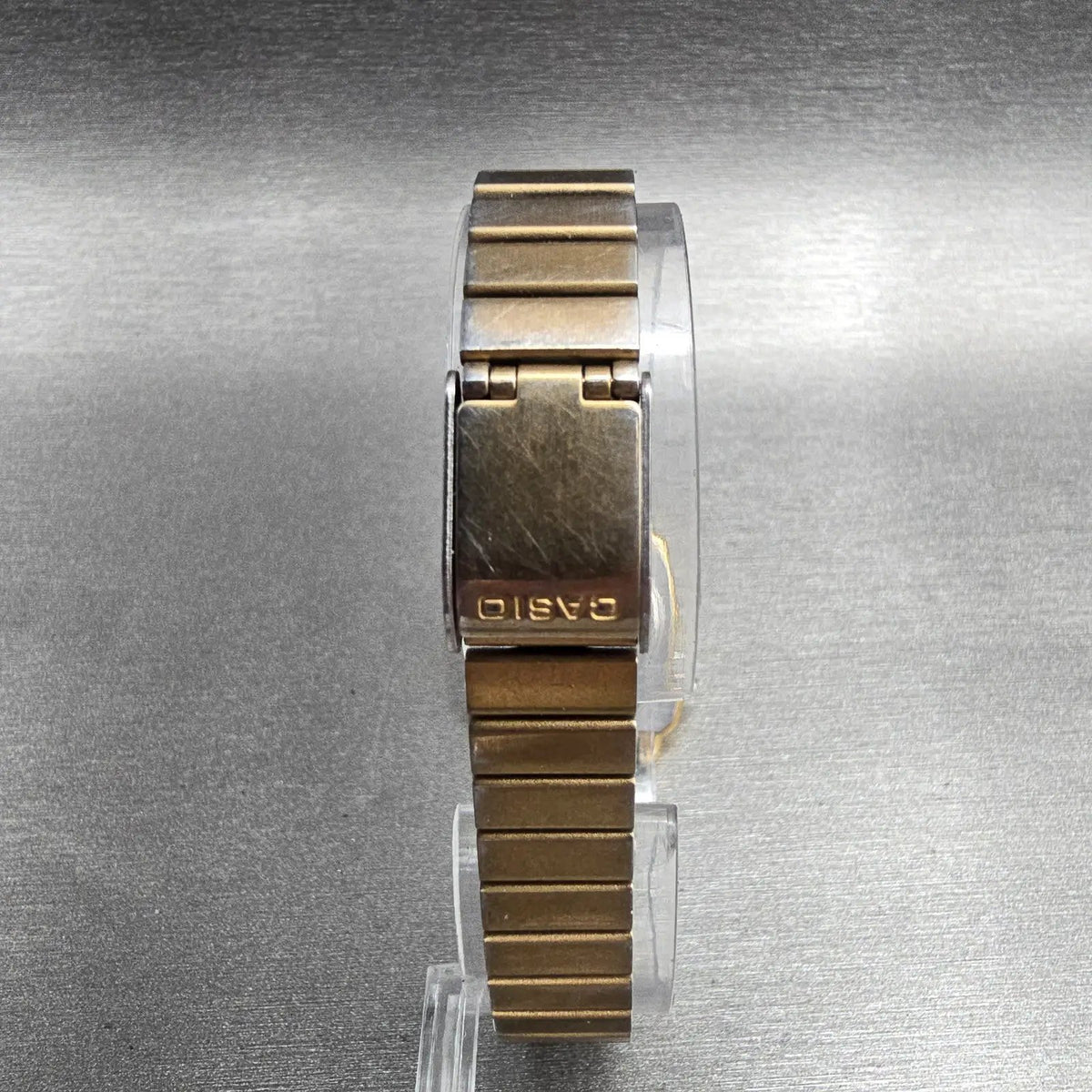 Casio LA670W Digital Watch Women 24mm Black Dial Gold Tone Chrono Alarm New Batt7