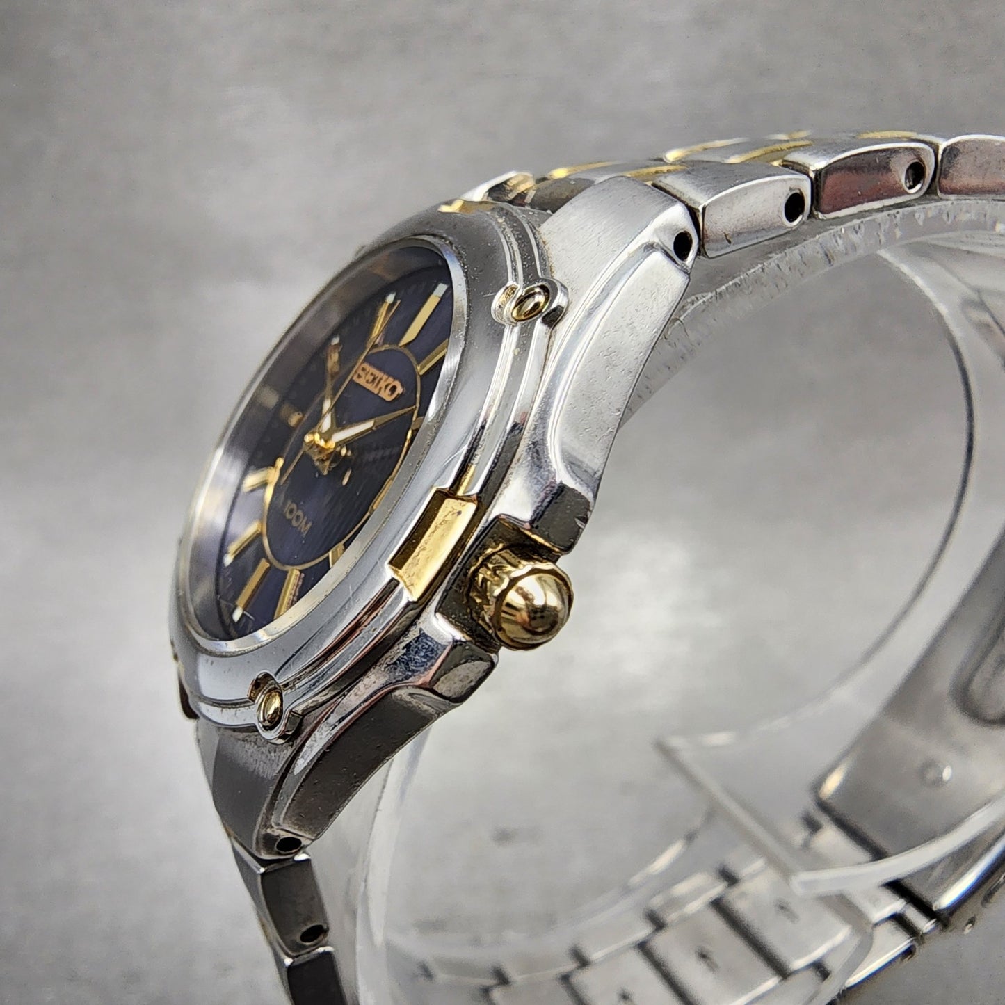 Seiko 100M Watch Women 28mm Blue Dial Two Tone Date Round 7n820fh0 New Battery2