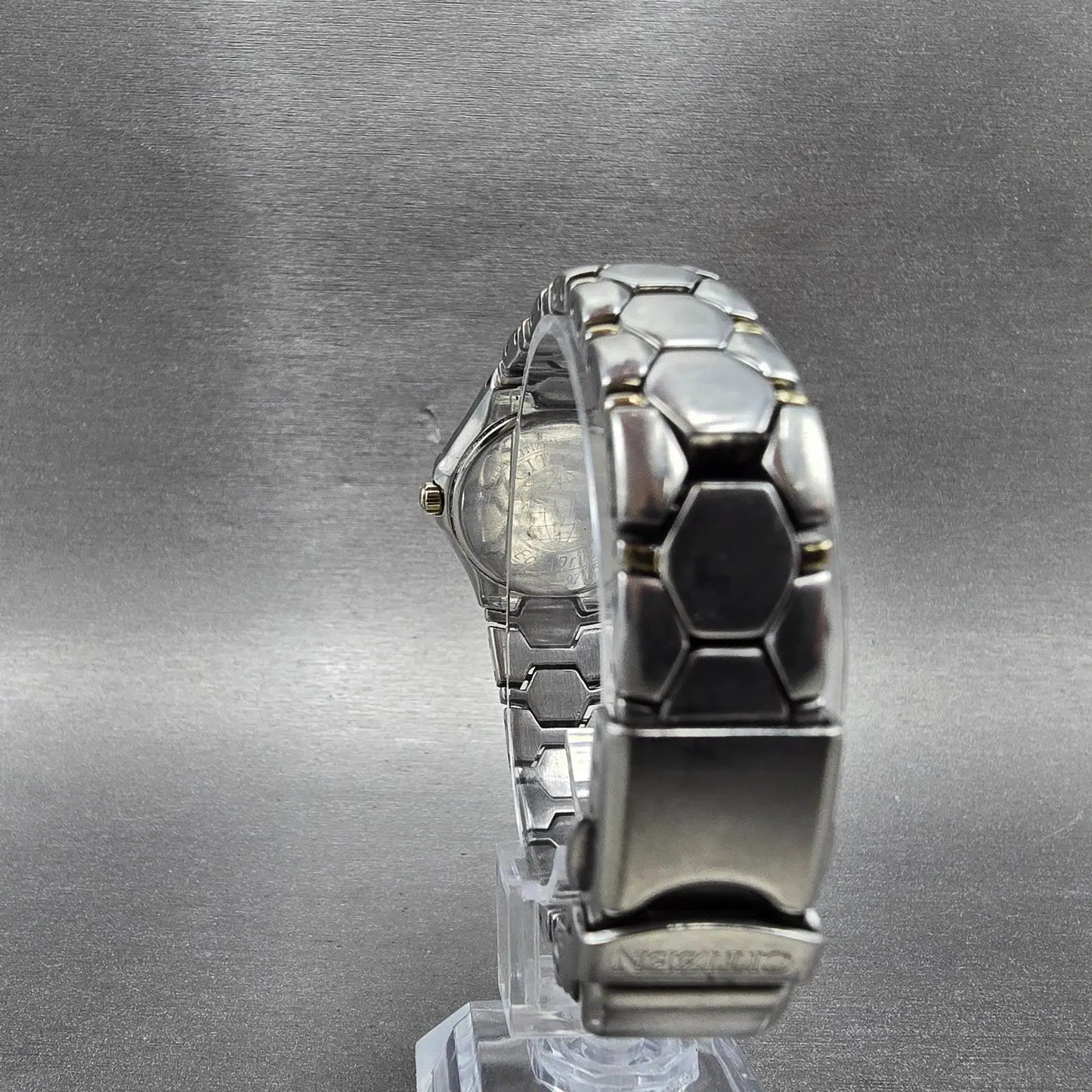Citizen Eco-Drive Watch Women 27mm Silver Dial Two Tone Date E010-K001200 Runs7