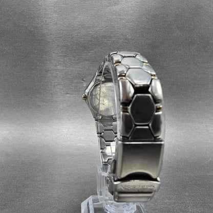 Citizen Eco-Drive Watch Women 27mm Silver Dial Two Tone Date E010-K001200 Runs7
