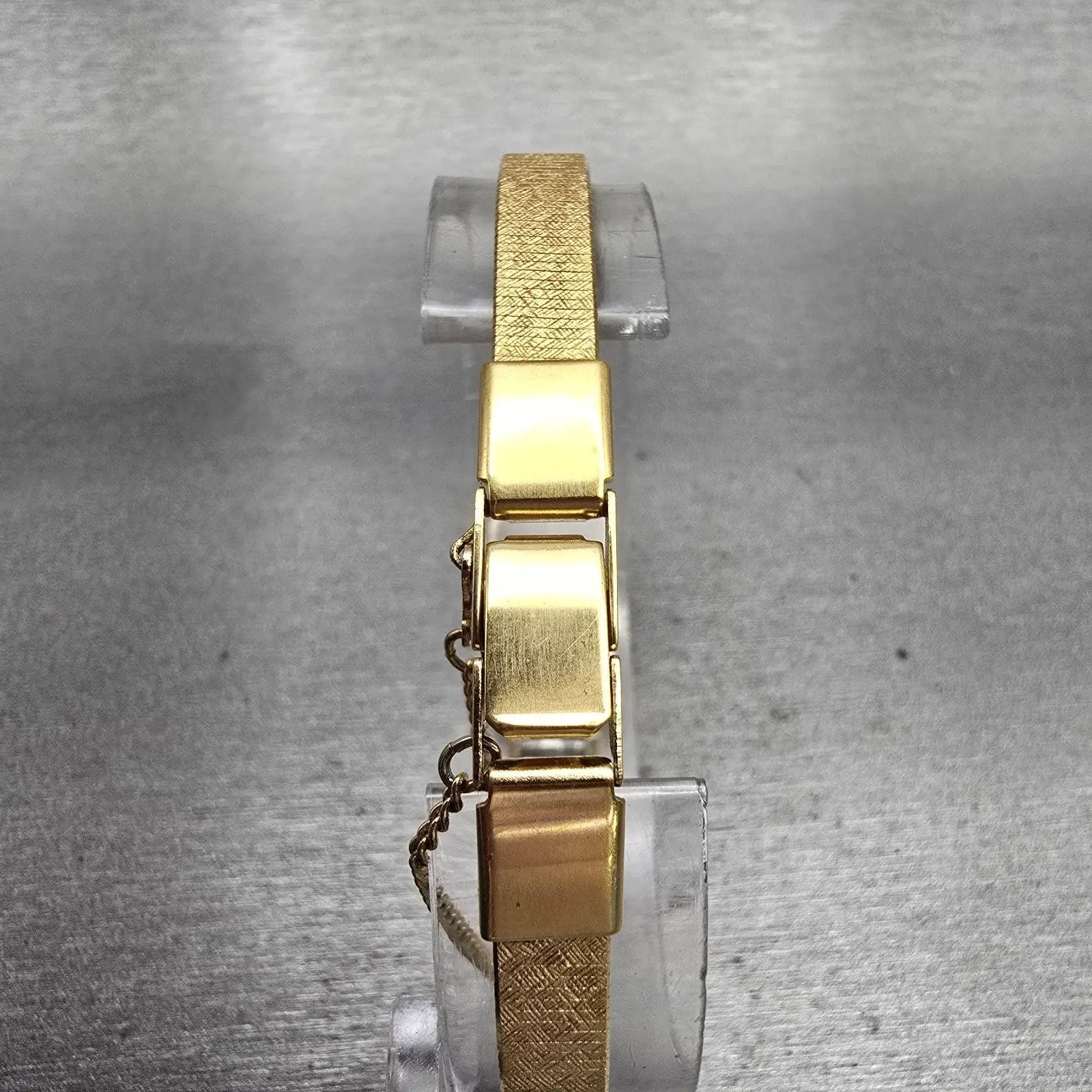 Bulova Watch Women 12mm Silver Dial Gold Tone Rectangle New Battery 92T36 VTG7