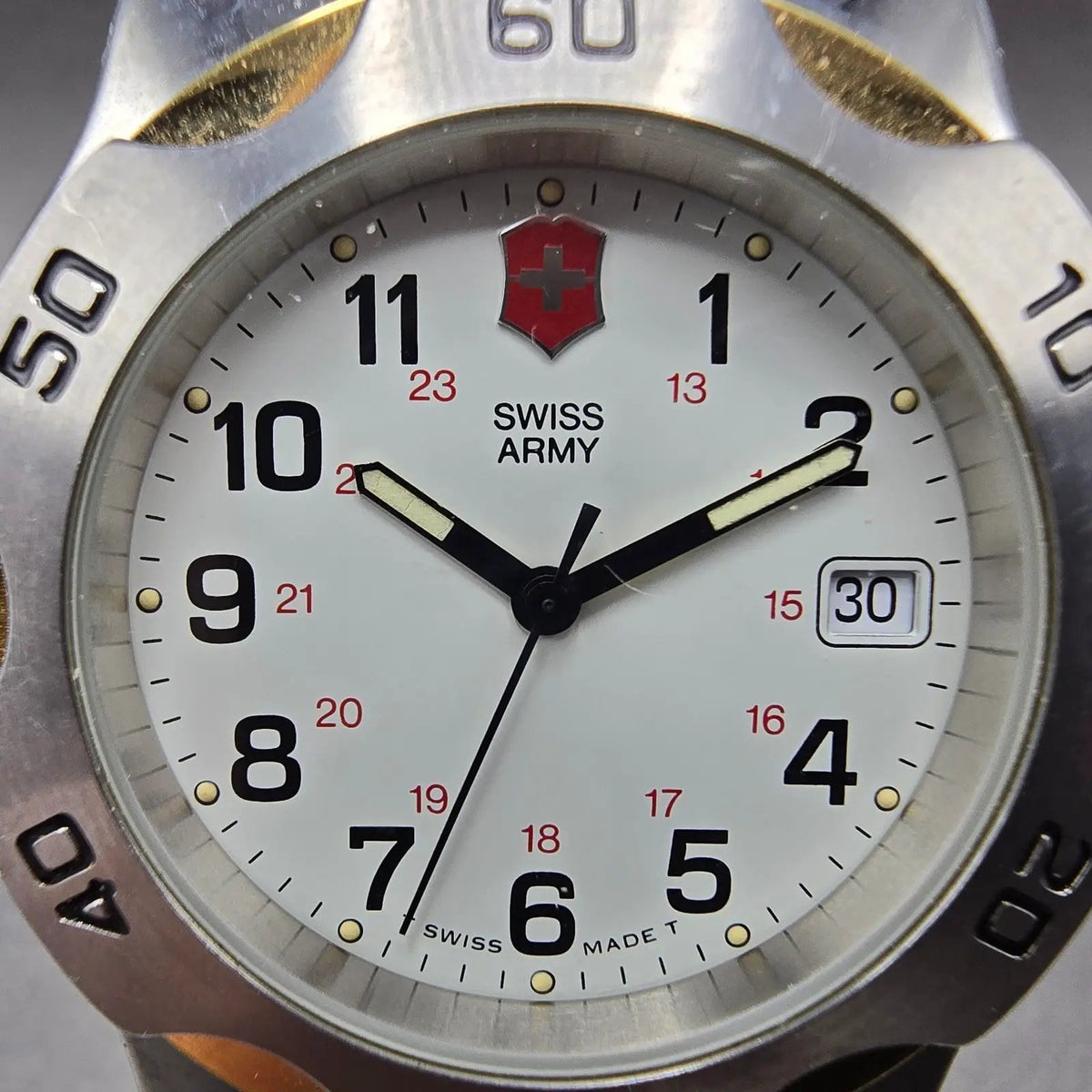 Victorinox Swiss Army Officer LS Watch Men 40mm White Dial Two Tone Date PARTS2