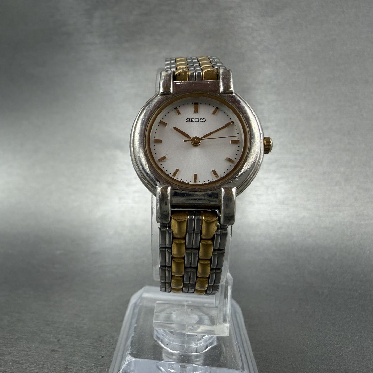 Seiko Watch Women 24mm Silver Dial Two Tone Round V701-1791 New Battery5