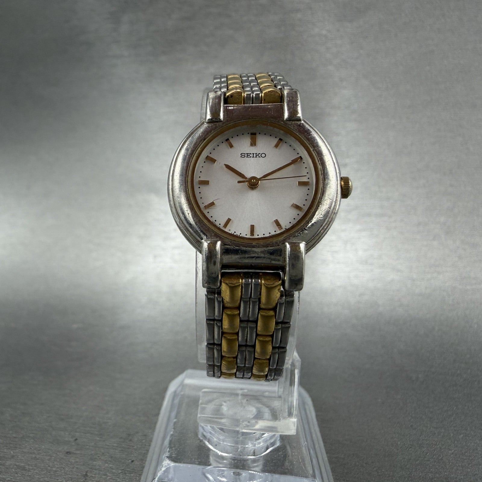 Seiko Watch Women 24mm Silver Dial Two Tone Round V701-1791 New Battery5