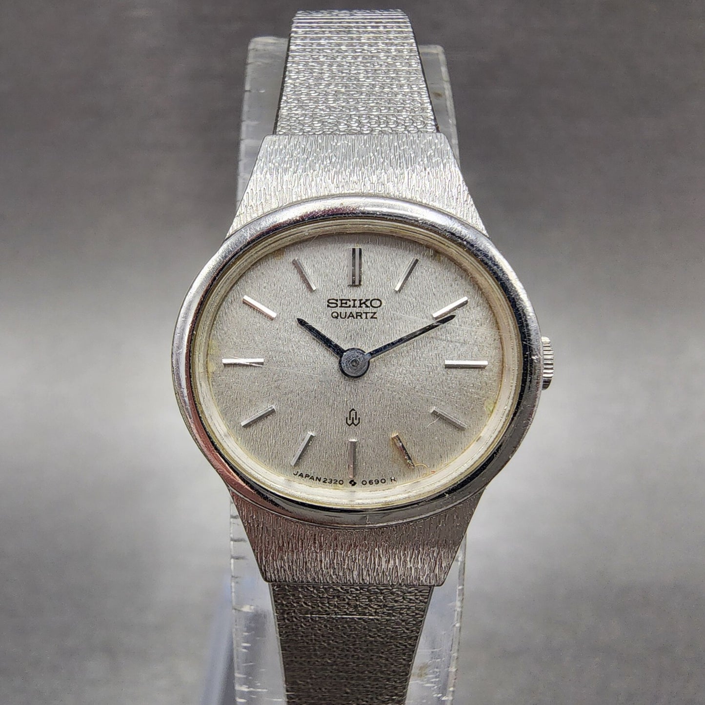 Seiko Watch Women 20mm Silver Dial Silver Tone Oval 23205430 New Battery VTG0