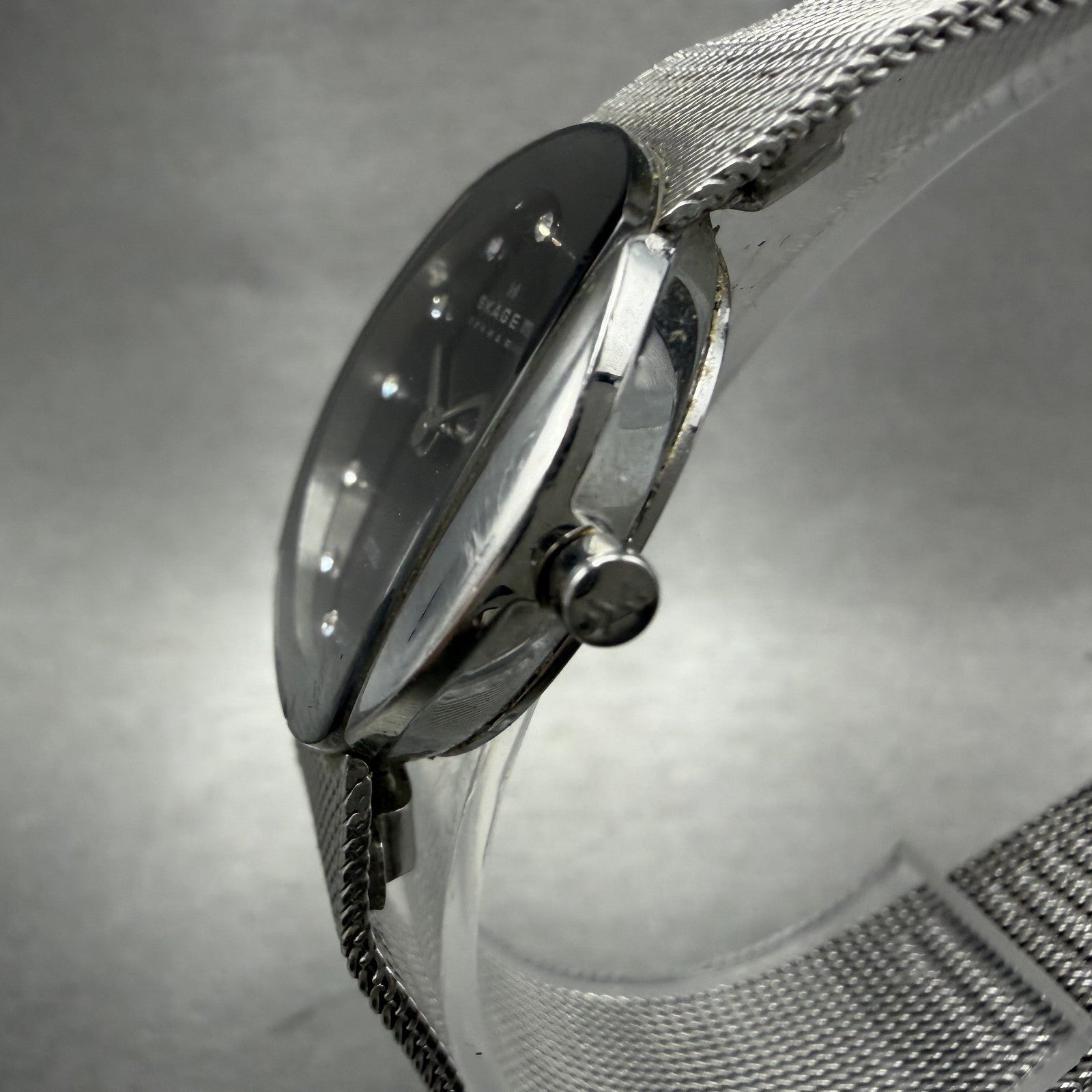 Skagen Watch Women 26mm Black Dial Silver Tone Oval Mesh Band 589SSSB New Batt2