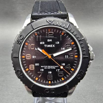 Timex Taft Street Dive Watch Men 41mm Black Dial Silver Date Round New battery0
