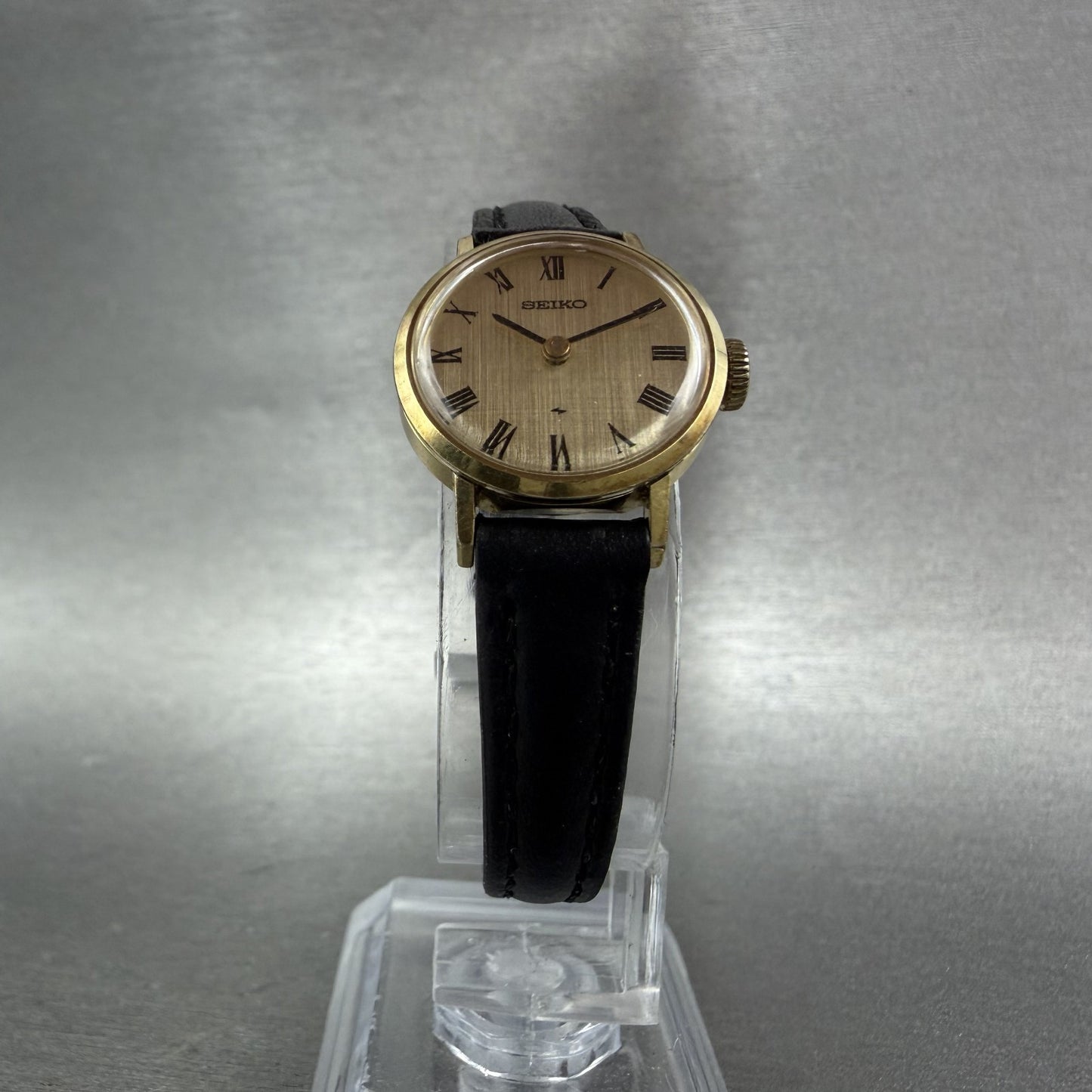 Seiko Watch Women 20mm Champagne Dial Gold Tone Round Manual 111290 Runs5