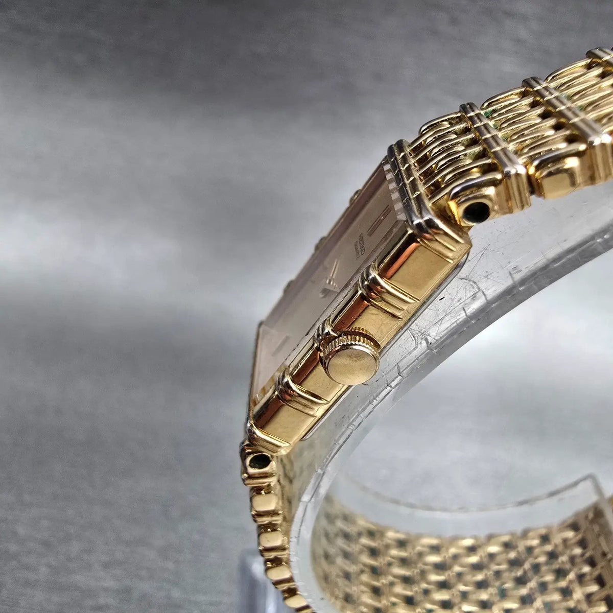 Seiko Watch Women 13mm Gold Dial Gold Tone Rectangle 2E20-5079 New Battery2
