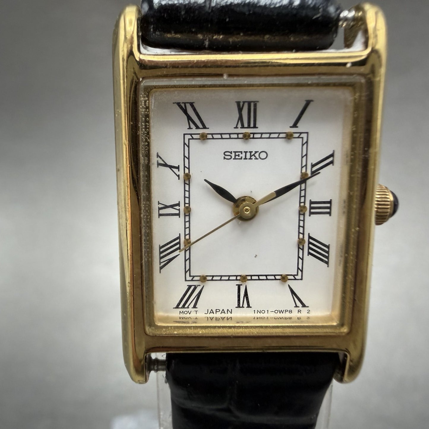 Seiko tank Watch Women 18mm White Dial Gold Tone Rectangle 1N01-0LK0 New Battery1