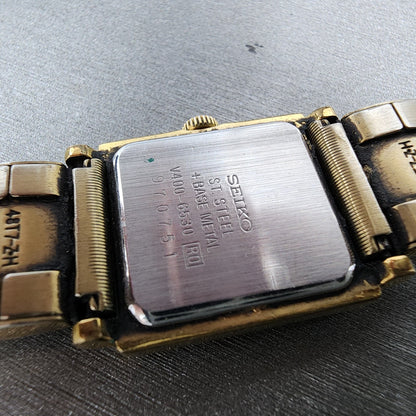 Seiko Tank Watch Women 20mm White Dial Gold Tone Square V4006530 New Battery10