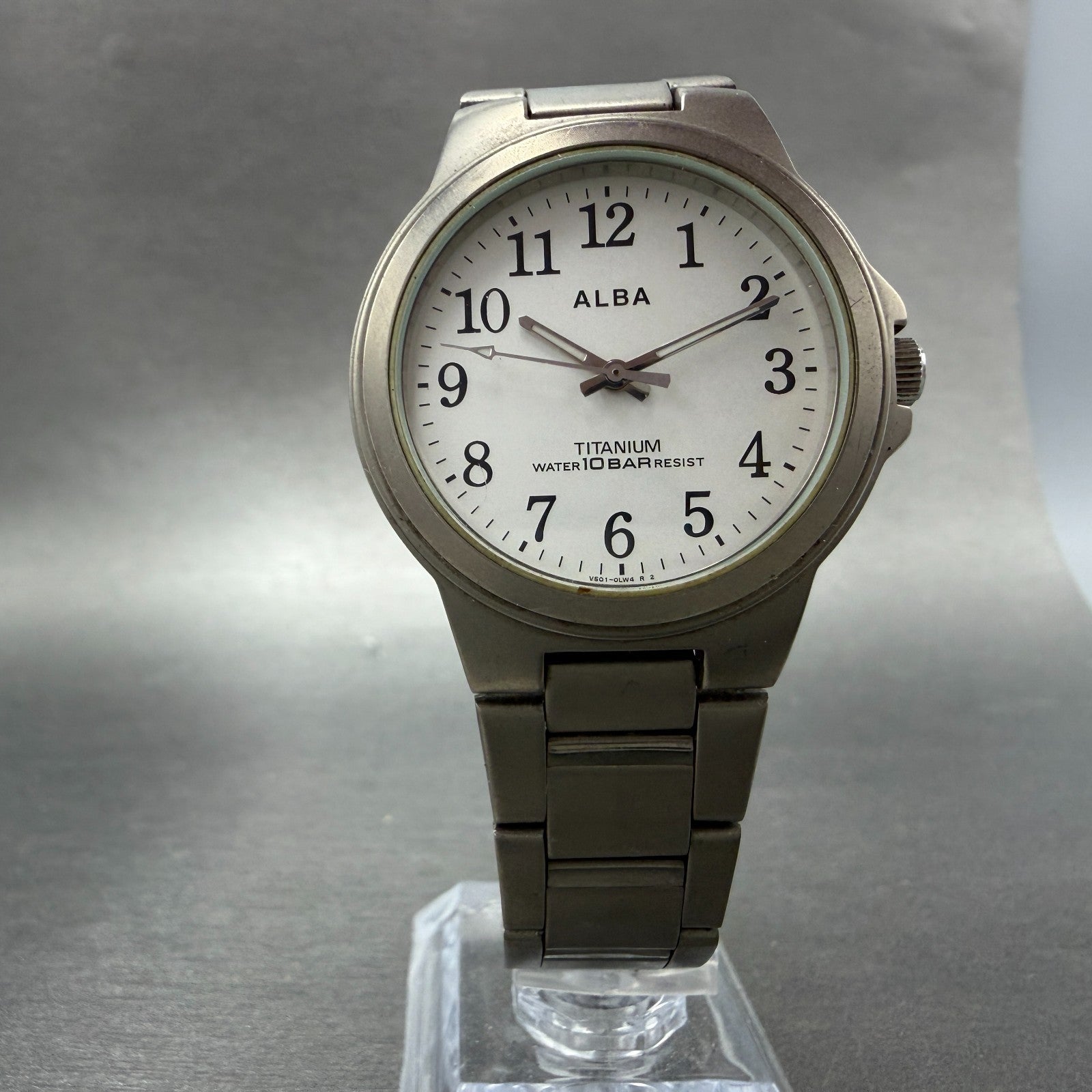 Seiko Alba Watch Men 35mm White Dial Titanium Round V501-0DN0 New Battery VTG5