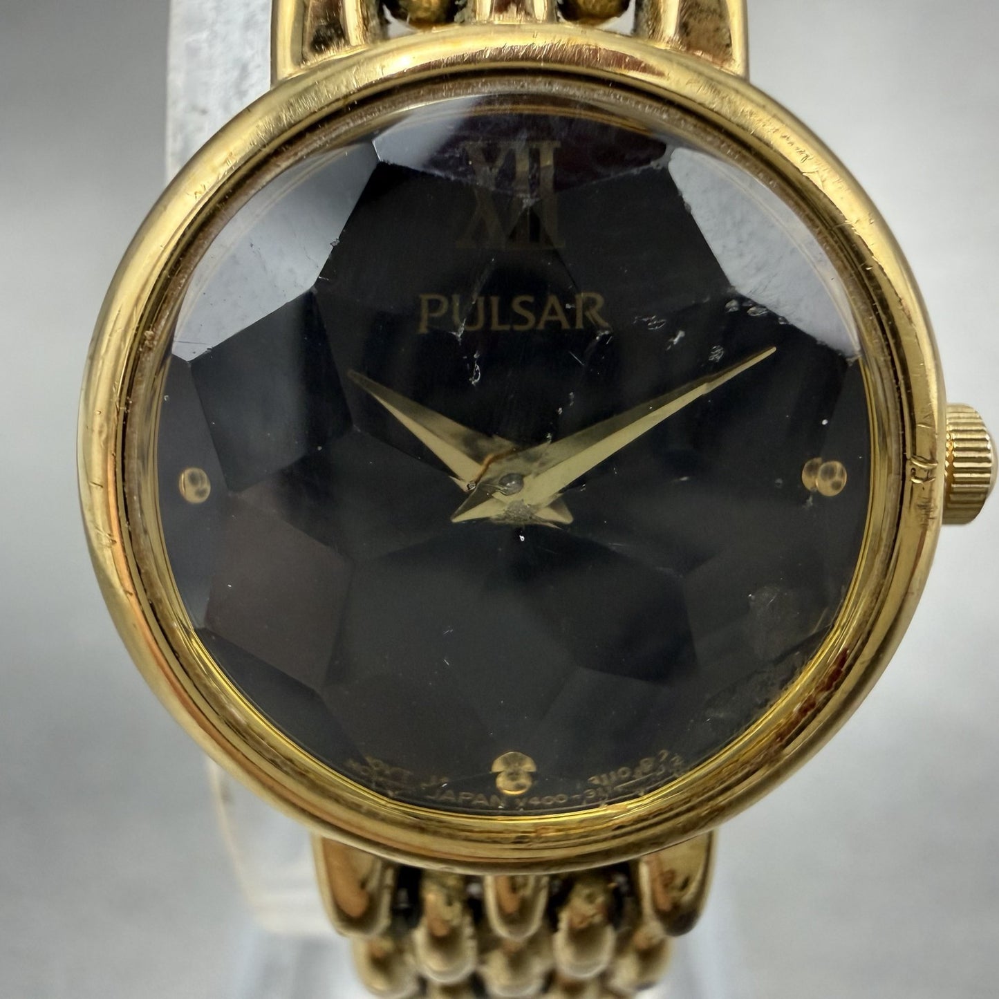 Seiko Pulsar Watch Women 20mm Black Dial Gold Tone Round V400-0880 New Battery1