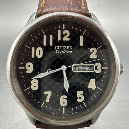 Citizen Eco-Drive Watch Men 39mm Black Dial Silver Tone Daydate E101 PARTS2