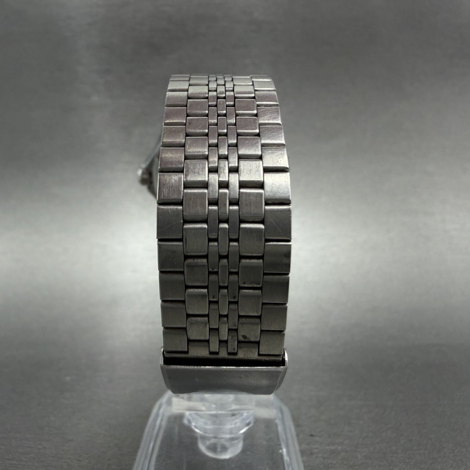 Seiko SilverWave Watch Men 35mm Black Dial Silver Tone 7121-7020 New Battery7