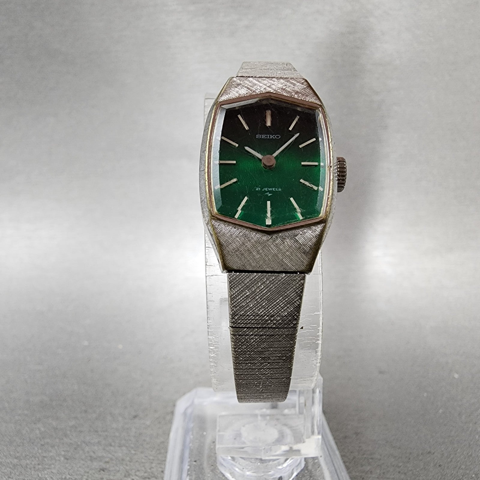 Seiko Watch Women 17mm Green Dial Silver Tone Rectangle 114480 PARTS VTG6