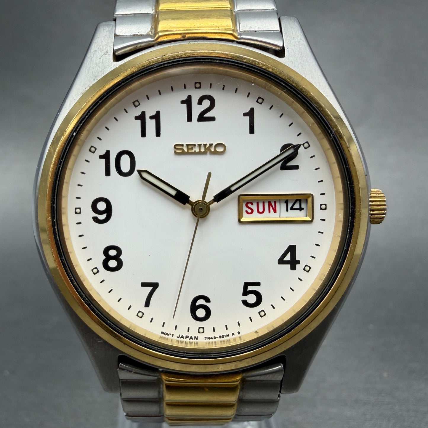 Seiko Watch Men 37mm White Dial Two Tone Daydate Round 7N43-9048 PARTS Vintage2