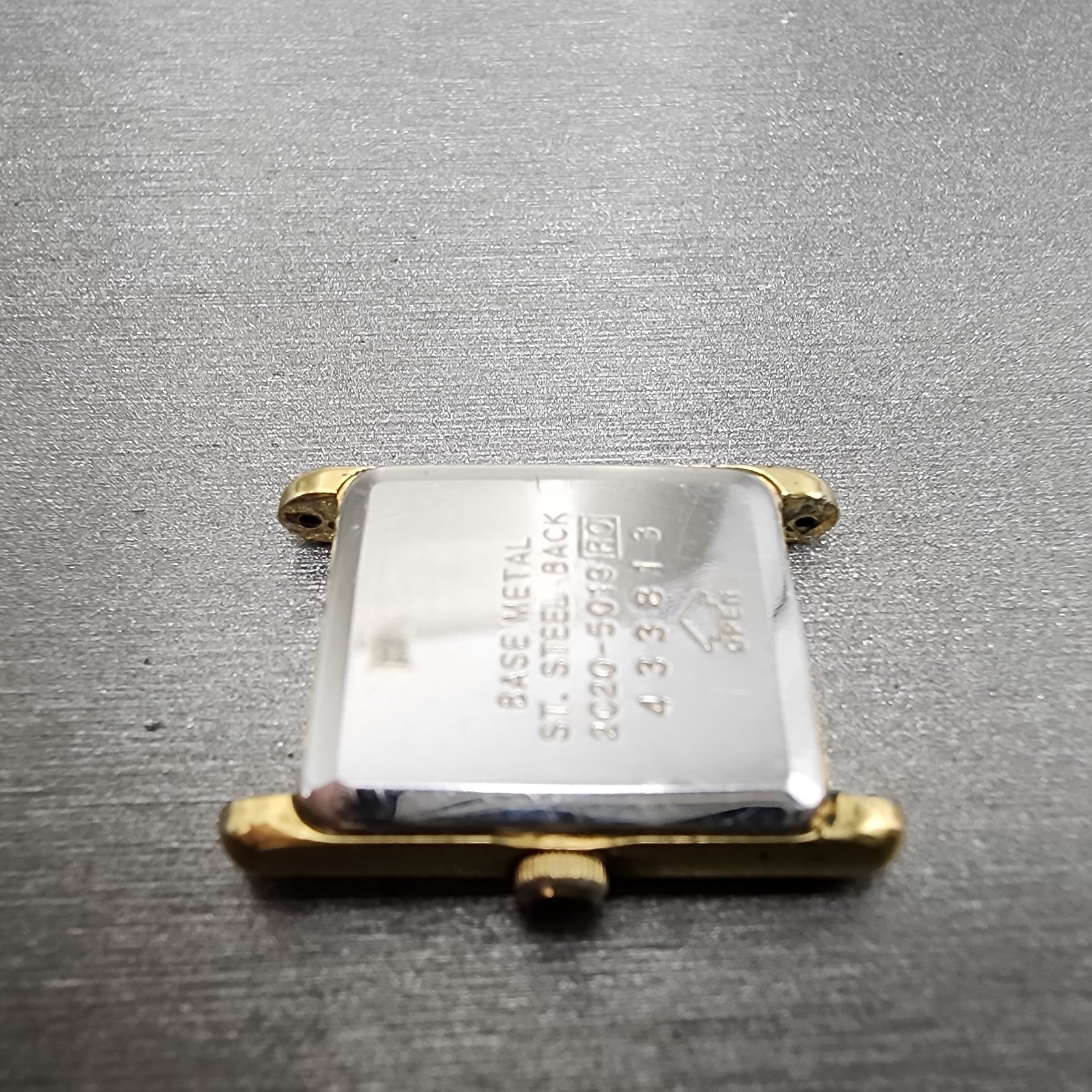 Seiko Tank Watch Women 18mm White Dial Gold Tone Rectangle 2c205019 New Battery7