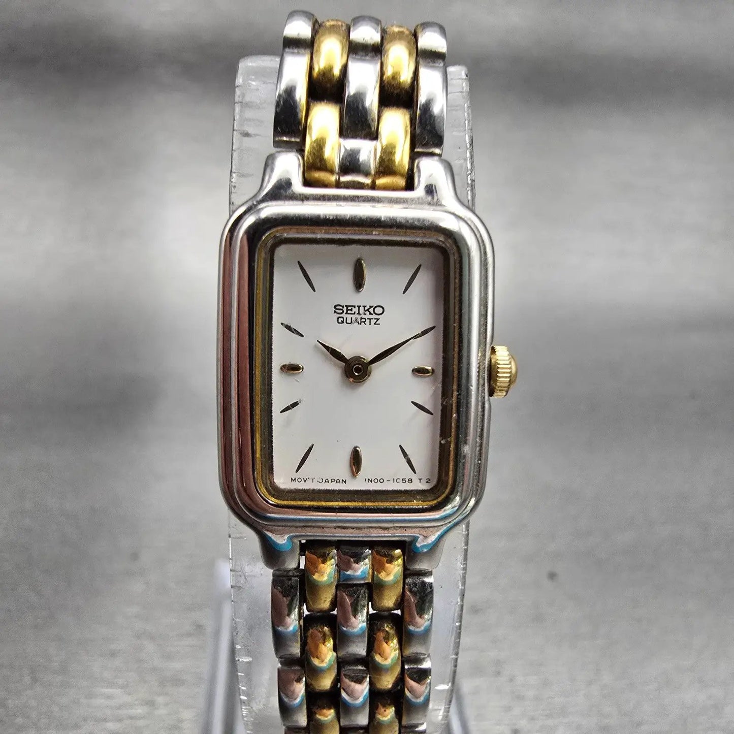 Seiko Watch Women 15mm White Dial Silver Tone Rectangle 1N00-0D09 New Battery0
